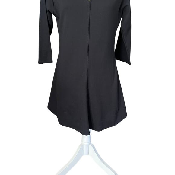 Elm Design Black VNeck Pima Cotton Top Icelandic Design Handmade in Peru 3 Large - Picture 2 of 7